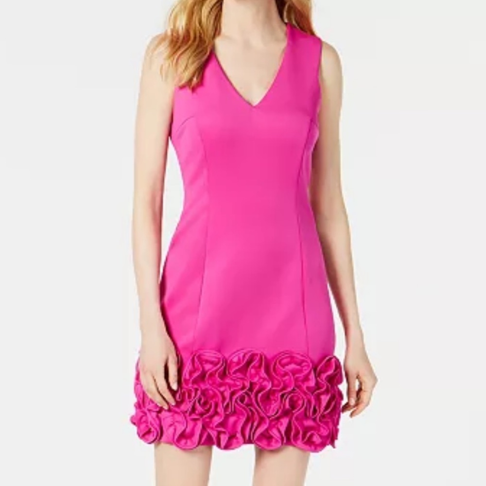 Donna Ricco
Ruffle-Hem Sheath Dress